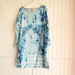 Chico's Size STeal Aqua and White Patterned Tunic Top